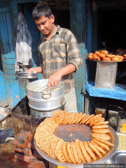 Придорожная кухня Непал