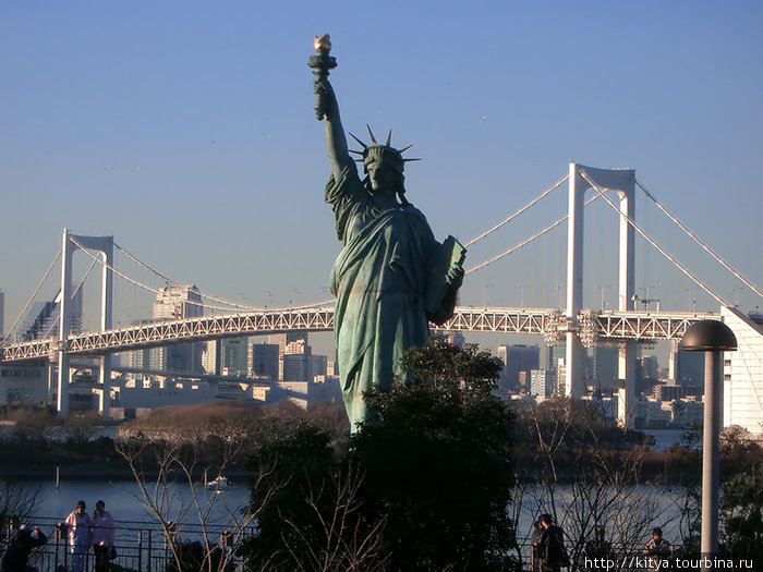 Статуя свободы Токио, Япония