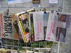 В Терсколе можно приобрести
газету для путешественников Вольный ветер
и жёлтую прессу