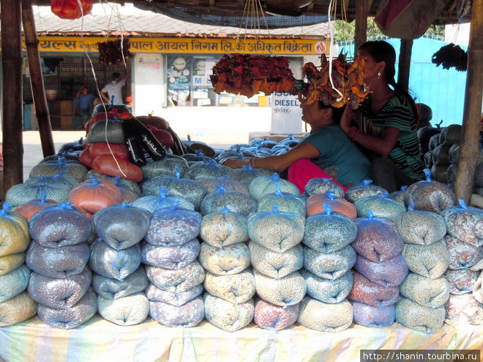 Уличная торговля Непал