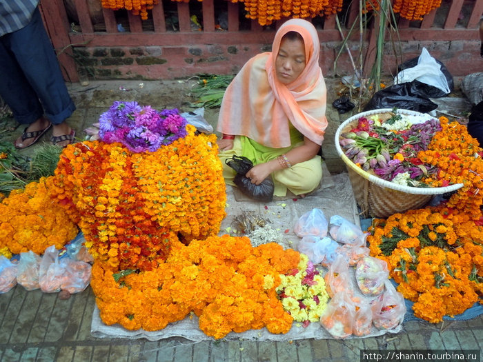 Цветочные гирлянды на продажу Непал