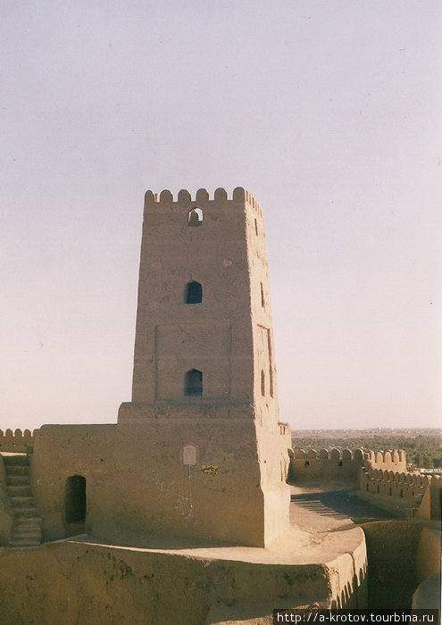 Крепость Бам в восточном Иране, до землетрясения Керман, Иран