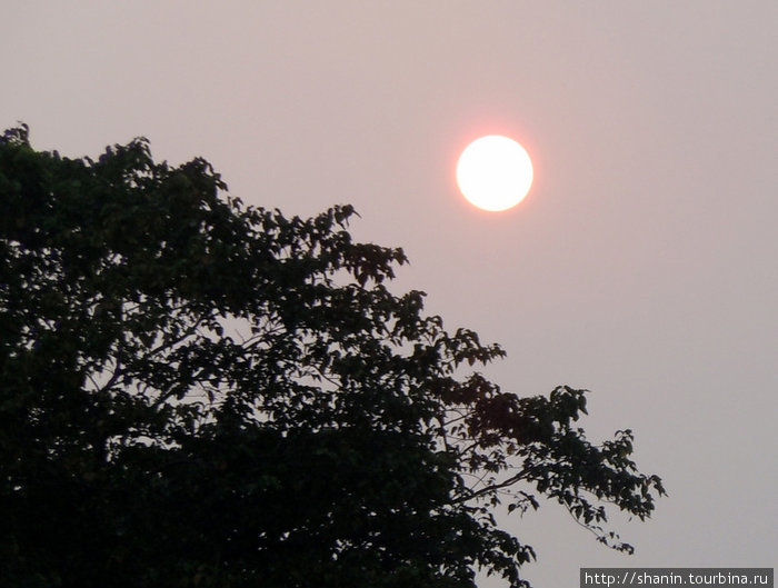 Закат солнца уже скоро Зона Нараяни, Непал