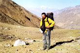На перевале АНДЖУМАН
4600 метров
впереди — снежные вершины Бадахшана