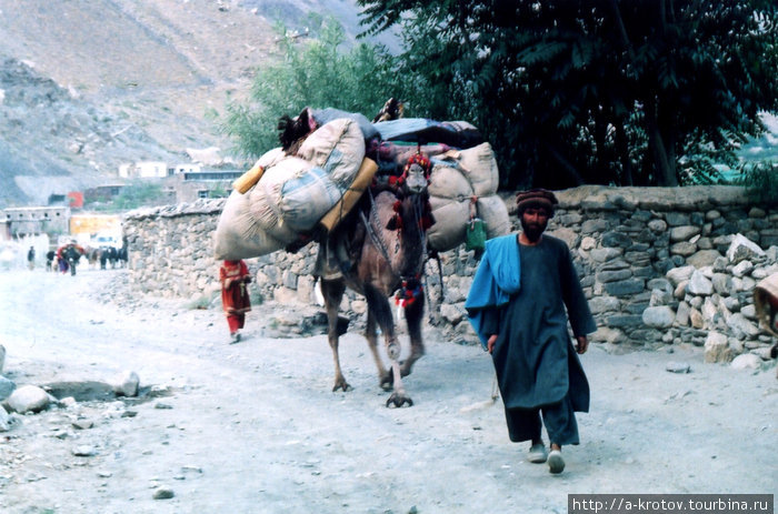 Перевозка грузов Базарак, Афганистан