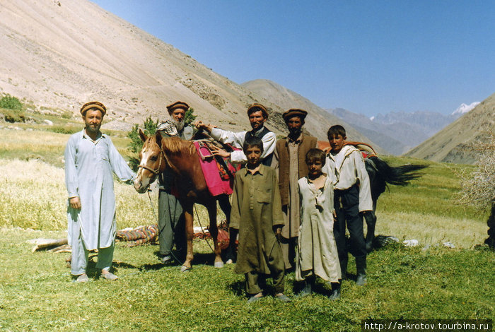 Из Панджшера=спуск с пер.Анджуман в Афган.Бадахшан Khwahan, Афганистан
