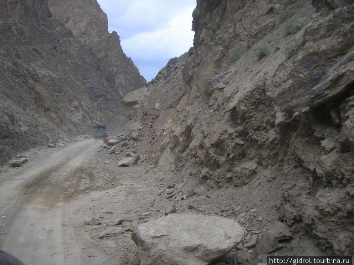 Дорога в ущельи. Майданшахр, Афганистан