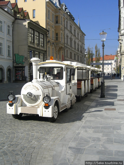 Почти игрушечный паровозик Любляна, Словения