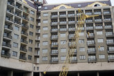 строительство новой гостиницы в центре города почти завершено