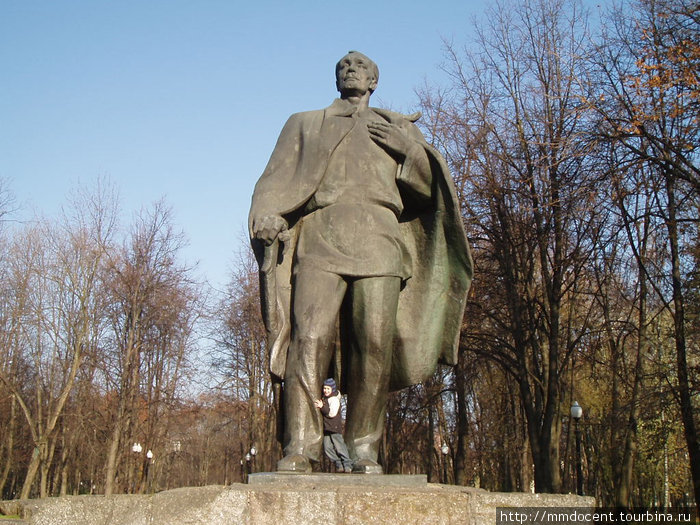 Писатели Беларуссии (памятники) Минск, Беларусь
