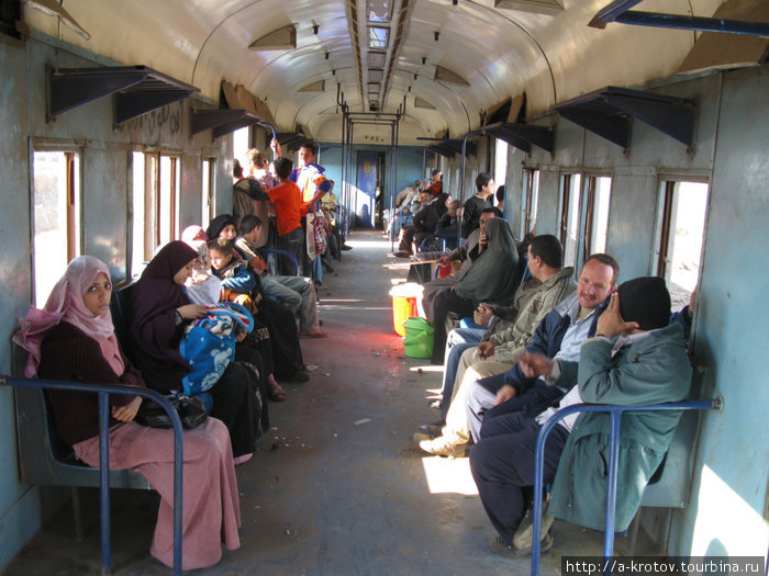 Вагон 3-го класса. Египетская железная дорога. Египет