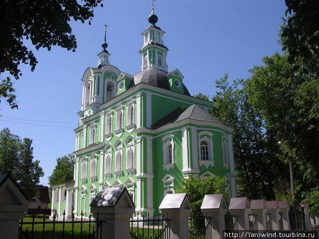 Троице-Тихвинская церковь Дмитров, Россия