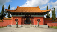 Вход в китайский монастырь