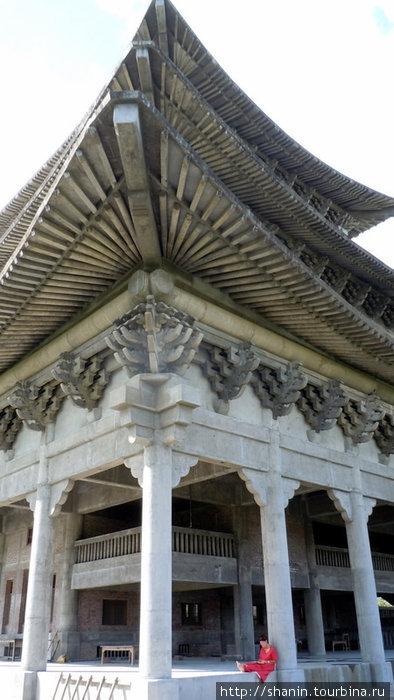 Угол корейского храма Лумбини, Непал