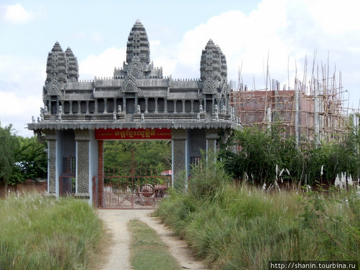 Камбоджийский храм — по соседству с бирманским Лумбини, Непал