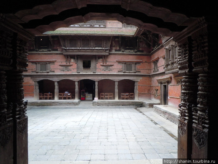 Второй внутренний двор Катманду, Непал