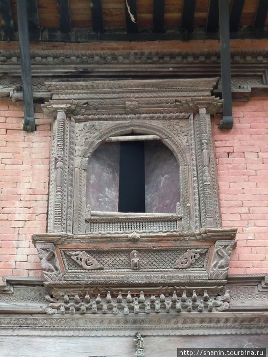 Окно Катманду, Непал
