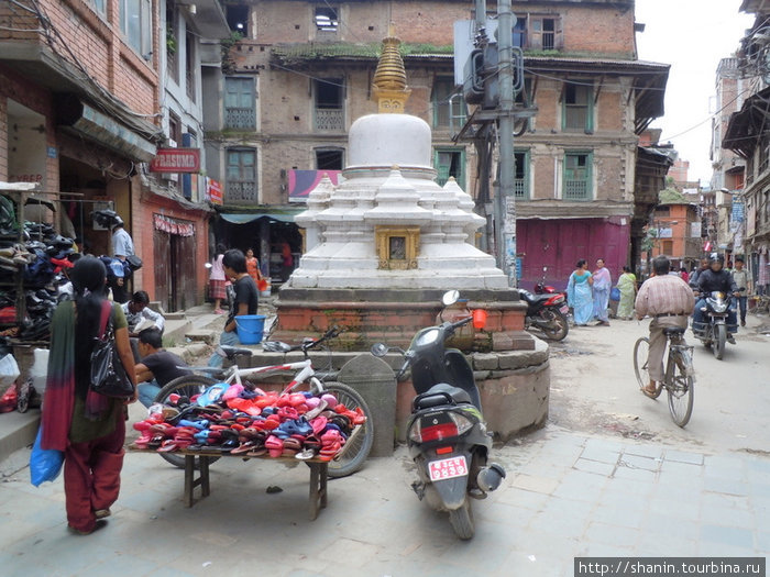 Белая ступа Катманду, Непал