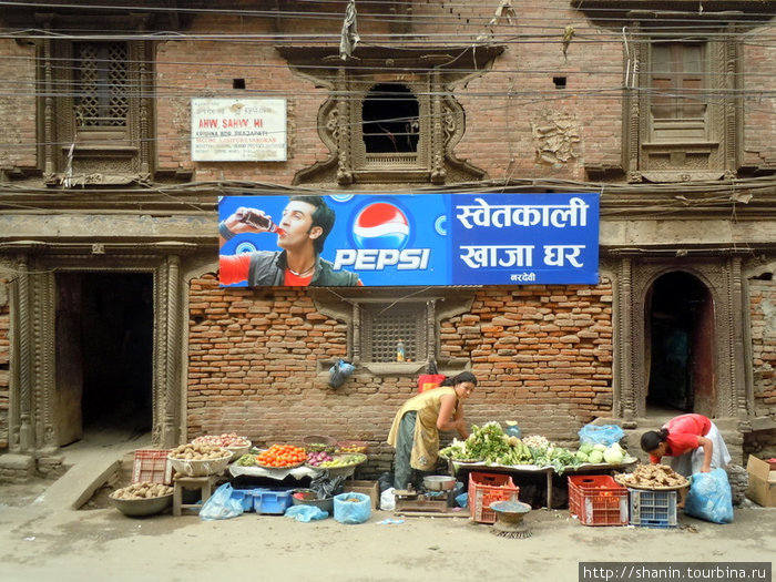 В Старом городе Катманду, Непал