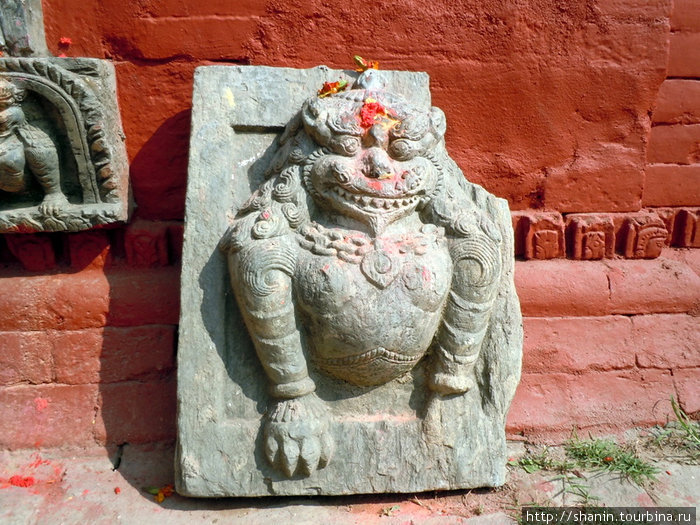 Каменное божество Катманду, Непал