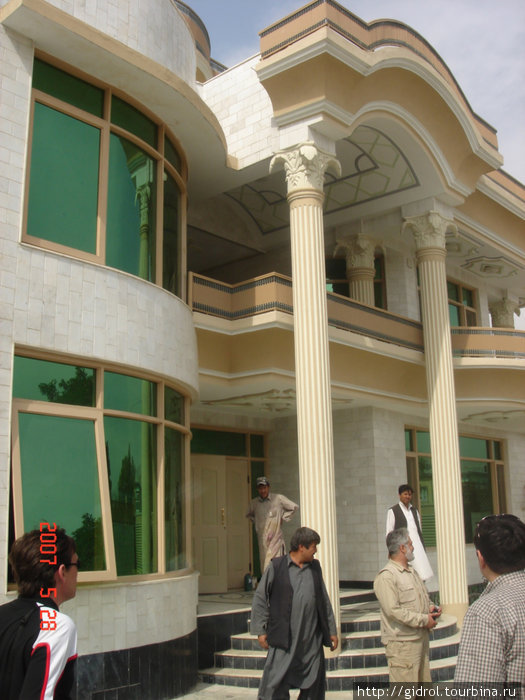 Кабул-Домик нашего переводчика и гида. Кабул, Афганистан
