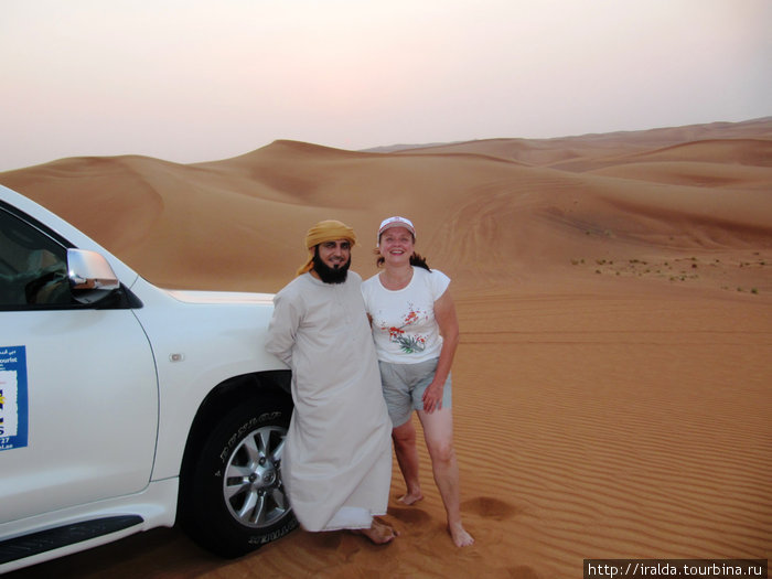 Пустынное Сафари для меня стало одним из самых запоминающихся впечатлений. Как могут не понравиться гонки на джипах по барханам! ОАЭ