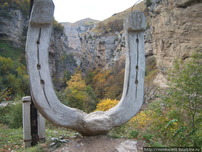 К Чегемским водопадам Кабардино-Балкария, Россия