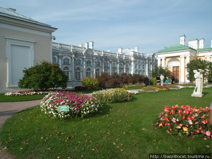 Время листопада - повод для поездки в Царское Село Пушкин, Россия