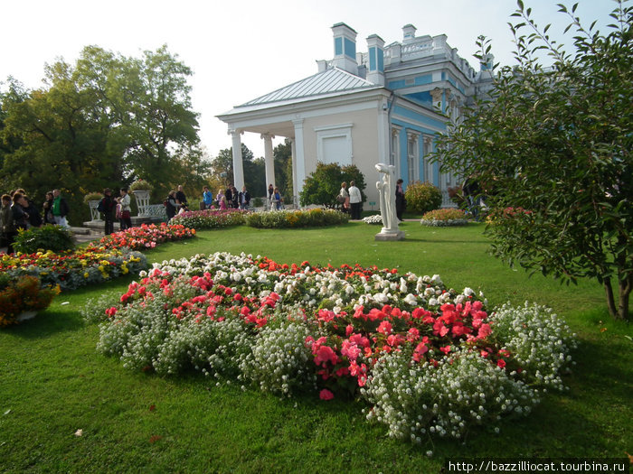 Время листопада - повод для поездки в Царское Село Пушкин, Россия