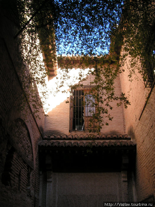 Дворик Гранада, Испания