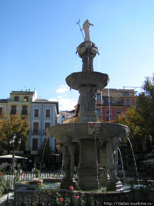 Дивный фонтан Гранада, Испания