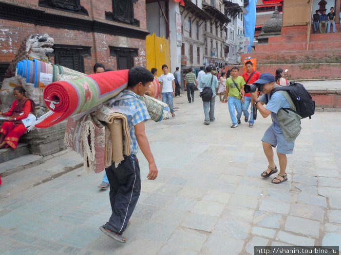 Торговец коврами Катманду, Непал