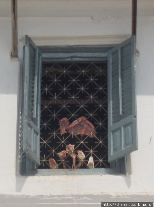 Мясо на решетке окна Катманду, Непал