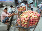 Продавцы яблок