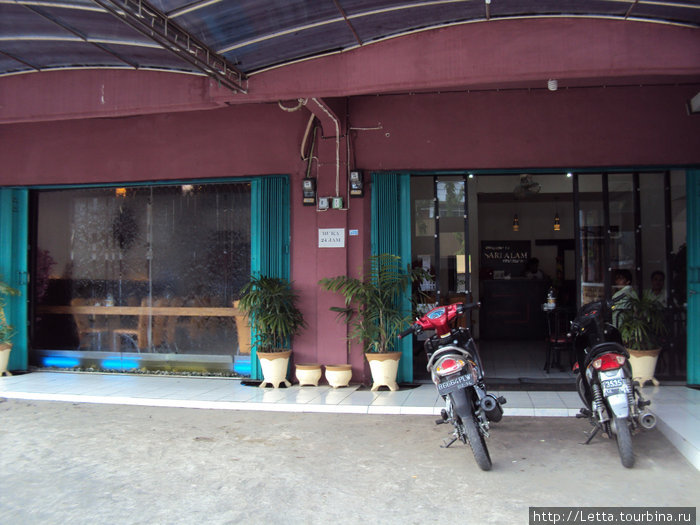 Ресторан Энде, остров Флорес, Индонезия