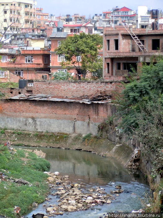 РРека и дома Катманду, Непал