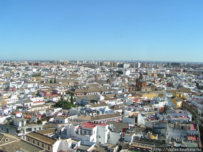 Новые кварталы вдалеке Севилья, Испания