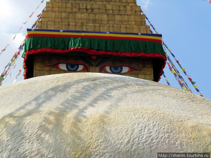 Ступа с глазами Катманду, Непал
