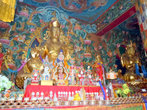 Алтарь в храме Гуру Ринпоче