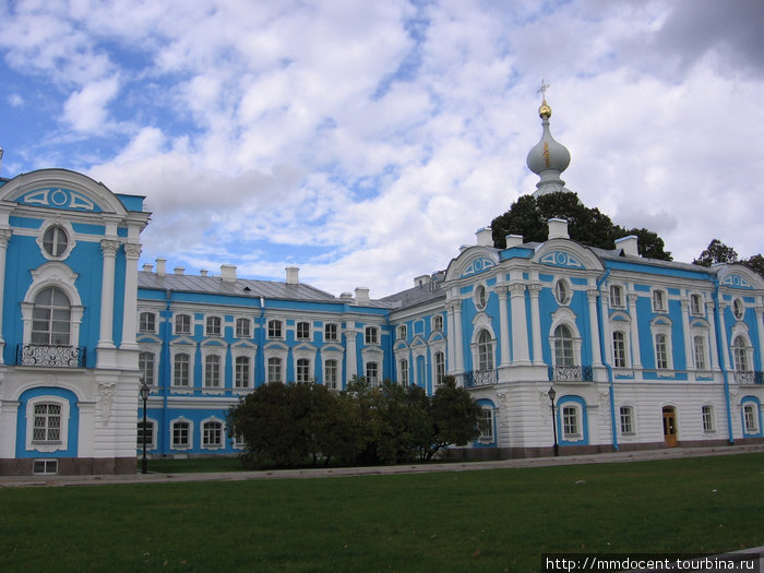 Смольный собор и его окрестности Санкт-Петербург, Россия