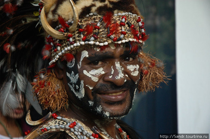 Люди Маппи Джайпура, Индонезия