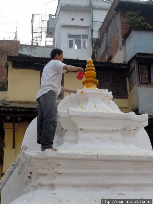 На вершине маленького храма Катманду, Непал