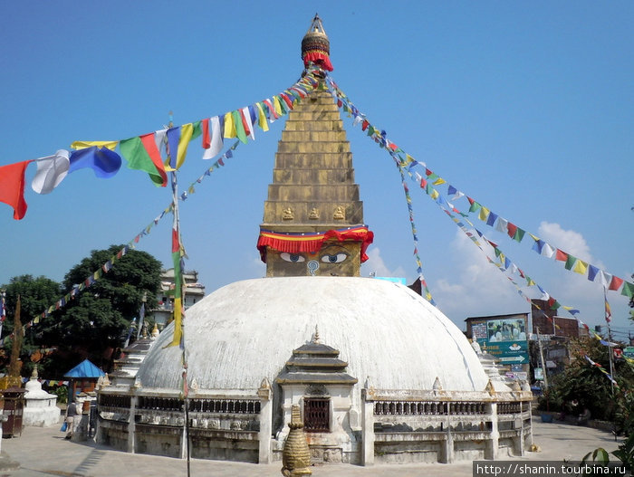 Белая пагода Чабахил Катманду, Непал