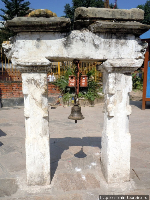Колокол Катманду, Непал