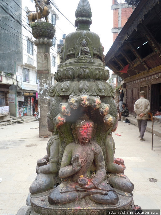 Уличные и дворовые святилища Катманду, Непал