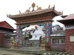 Ворота монастыря Тенгбоче