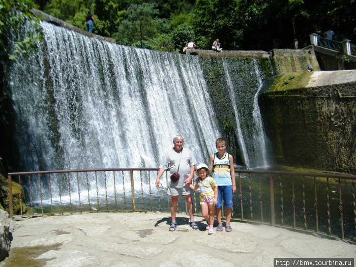 Водопад в Новом Афоне. Пицунда, Абхазия