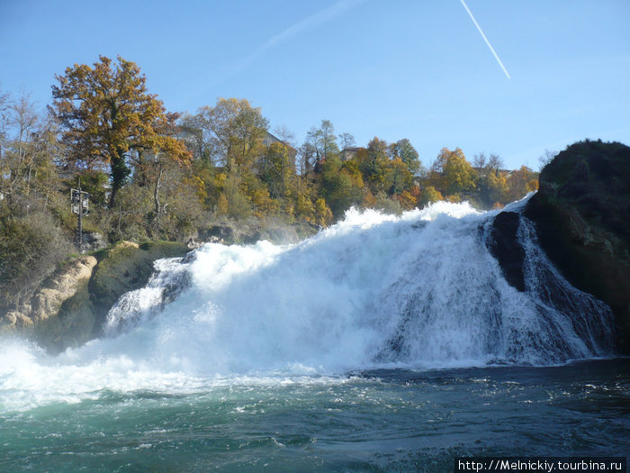 Рейнский водопад в Шаффгаузене Шаффхаузен, Швейцария