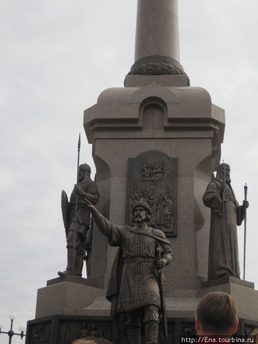 Ярослав Мудрый — центральная фигура памятника 1000-летия Ярославль, Россия