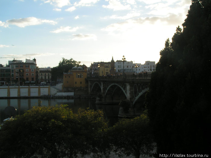 Мост и компания Севилья, Испания